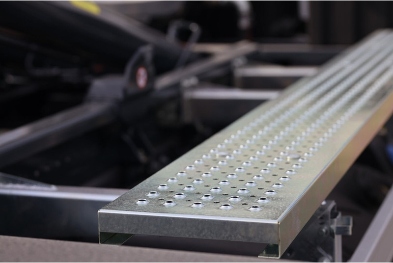 Renault D 18 HIGH P - Гаковий мультиліфт вантажівка: фото 3 Renault D 18 HIGH P - Гаковий мультиліфт вантажівка: фото 3