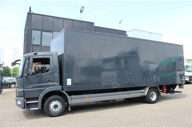 Mercedes-Benz Atego 1318 * EURO5 * 4X2 * MANUAL * - Вантажівка з закритим кузовом: фото 2 Mercedes-Benz Atego 1318 * EURO5 * 4X2 * MANUAL * - Вантажівка з закритим кузовом: фото 2