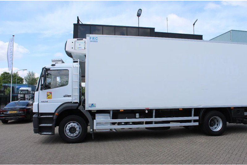 Mercedes-Benz Axor 1824 * EURO5 * 4X2 * CARRIER SUPRA 850 * MANUAL * only 100tkm!!! * - Рефрижератор вантажівка: фото 2 Mercedes-Benz Axor 1824 * EURO5 * 4X2 * CARRIER SUPRA 850 * MANUAL * only 100tkm!!! * - Рефрижератор вантажівка: фото 2