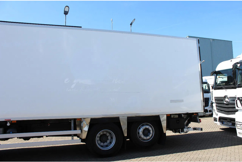 Renault Premium 310 * EURO5 * CARRIER SUPRA 850 * 6X2 * MANUAUL * - Рефрижератор вантажівка: фото 5 Renault Premium 310 * EURO5 * CARRIER SUPRA 850 * 6X2 * MANUAUL * - Рефрижератор вантажівка: фото 5