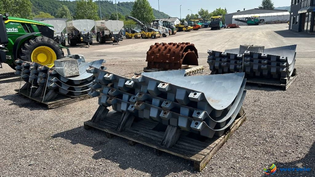 Hamm HAMM + VOLVO Stampffußschalen - Запчастини в категорії Катки: фото 4 Hamm HAMM + VOLVO Stampffußschalen - Запчастини в категорії Катки: фото 4