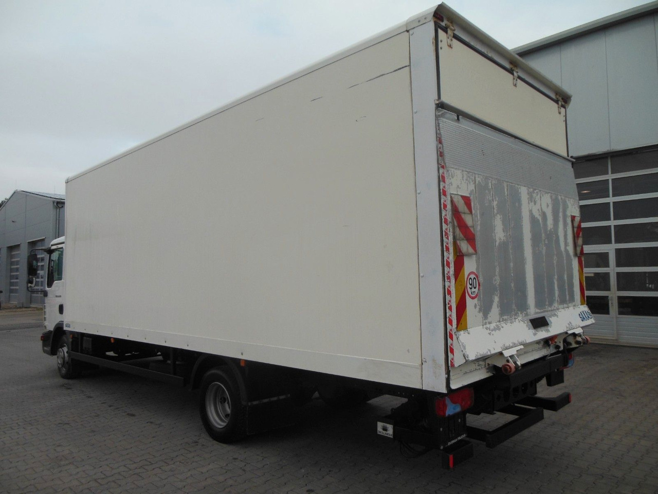 MAN TGL 12.220 BB, D-HOLLANDIA - Вантажівка з закритим кузовом: фото 4 MAN TGL 12.220 BB, D-HOLLANDIA - Вантажівка з закритим кузовом: фото 4