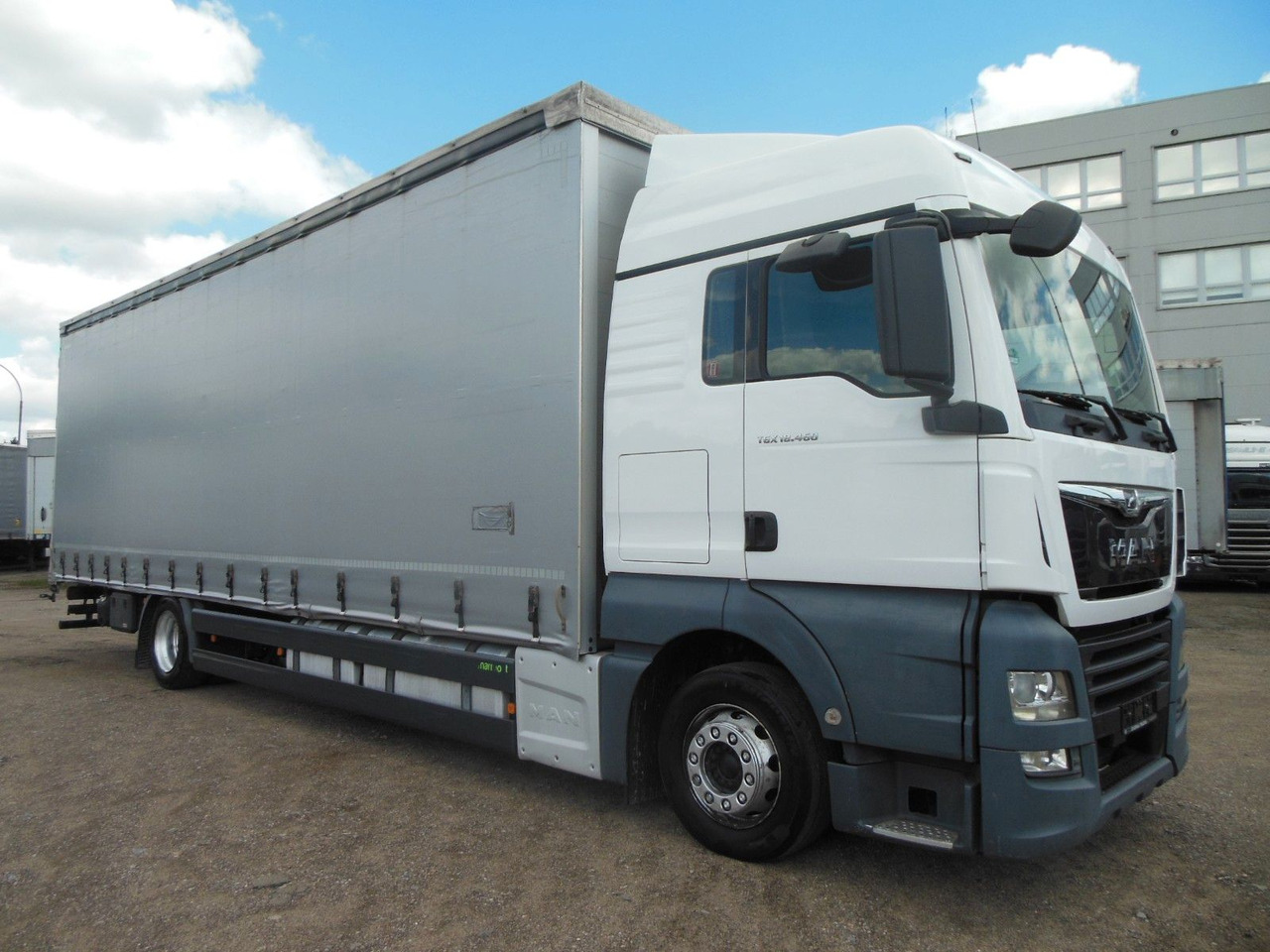 MAN TGX 18.460, XLX, VOLL LUFT, PRITSCHE 9,2M, TOP!! - Тентована вантажівка: фото 2 MAN TGX 18.460, XLX, VOLL LUFT, PRITSCHE 9,2M, TOP!! - Тентована вантажівка: фото 2