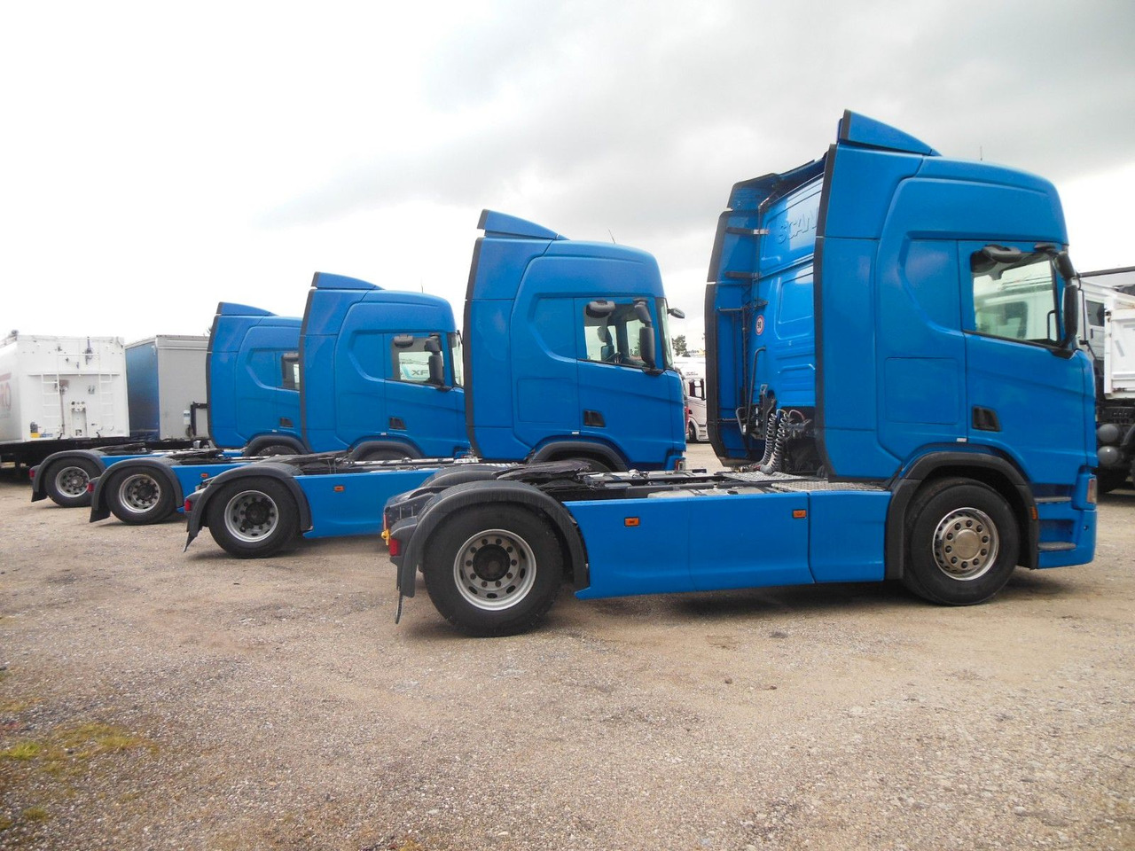 Scania R450, 4 STÜCKS, RETARDER, VOLL LUFT! - Тягач: фото 4 Scania R450, 4 STÜCKS, RETARDER, VOLL LUFT! - Тягач: фото 4