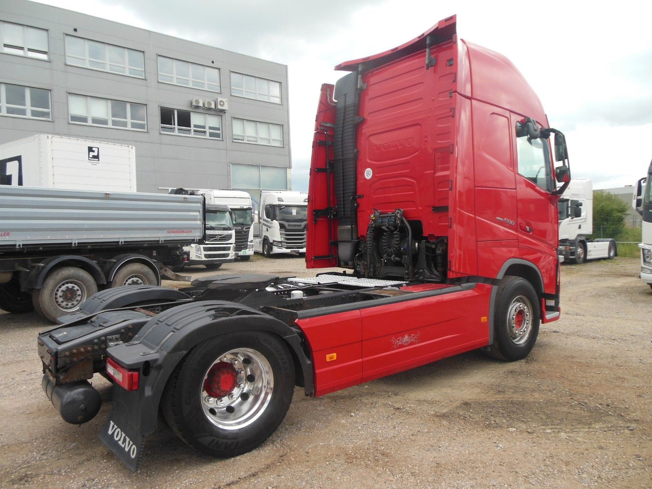 Volvo FH 13/500, GLOBE XL, STANDART, I PARK COOL - Тягач: фото 3 Volvo FH 13/500, GLOBE XL, STANDART, I PARK COOL - Тягач: фото 3