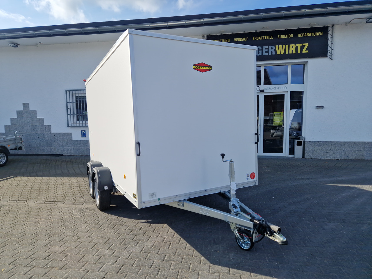 Böckmann Koffer KT 4018/27 H weiß 400x185x202cm (XL) 2700kg Modell 2024 - Закритий кузов причіп: фото 3 Böckmann Koffer KT 4018/27 H weiß 400x185x202cm (XL) 2700kg Modell 2024 - Закритий кузов причіп: фото 3