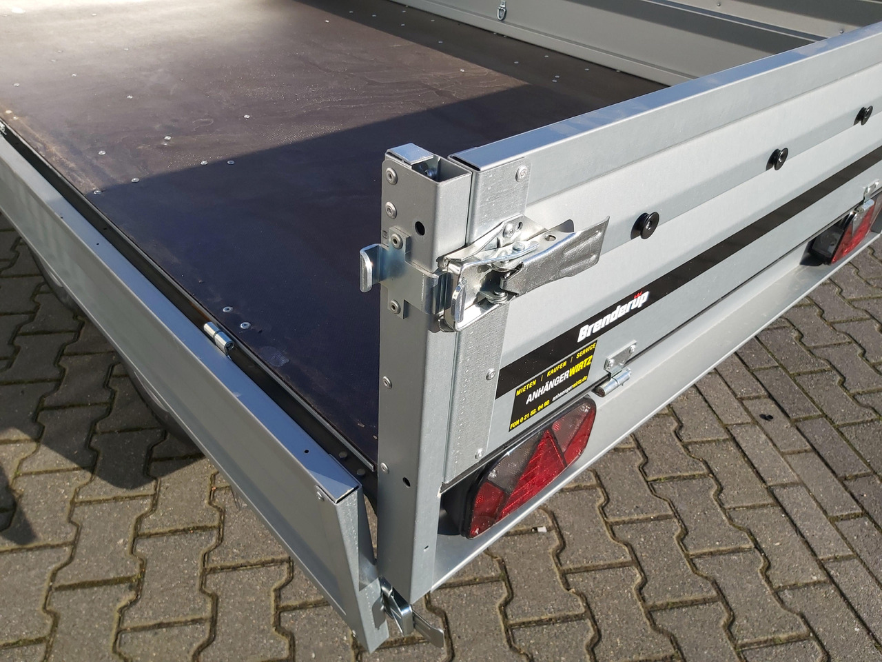 Бортовий причіп/ Платформа Brenderup 3251 STU 750 250x142x35cm Tandemachse 13" (S) 750kg: фото 8