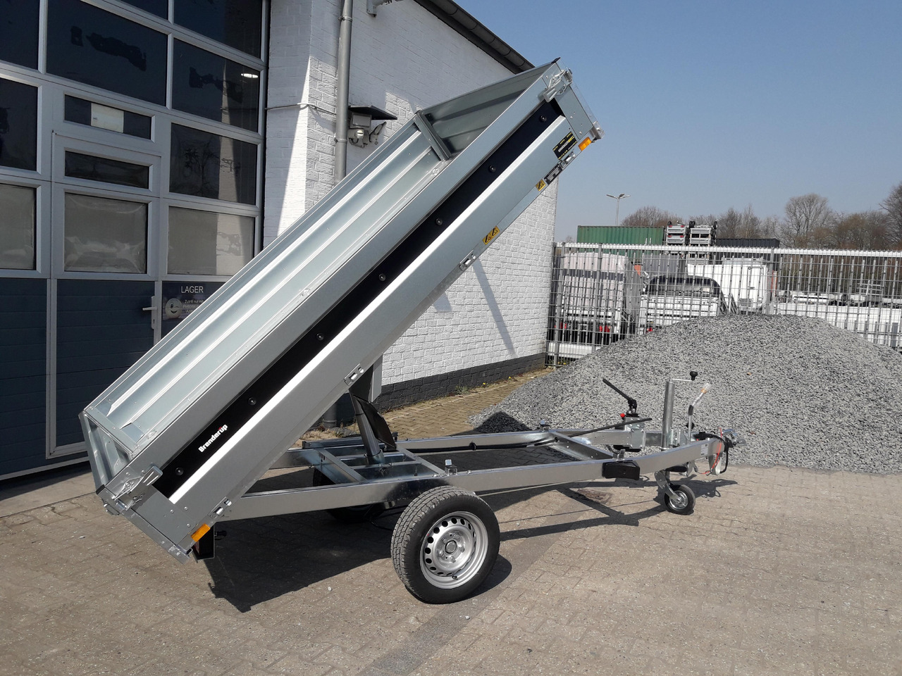 Brenderup Kipper BT 4260 SB 259x143x35cm Stahlwände Stahlboden (S) 1800kg - Самоскид причіп: фото 1 Brenderup Kipper BT 4260 SB 259x143x35cm Stahlwände Stahlboden (S) 1800kg - Самоскид причіп: фото 1