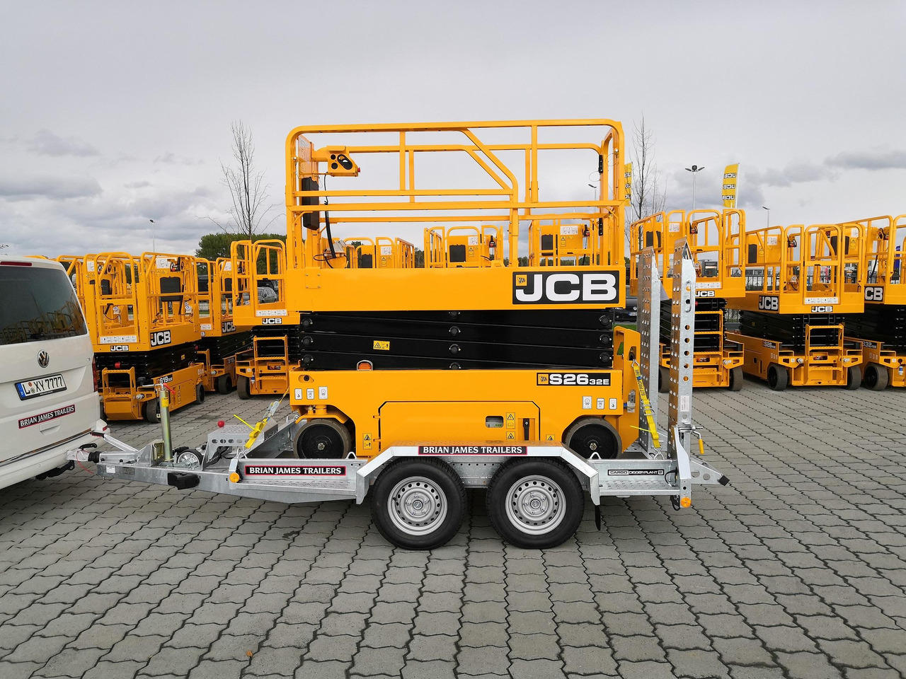 Brian James Digger Plant 543-2813-27 280x130cm Schaufelablage Rampen Reserverad 2700kg Aktion - Причіп для перевезення спецтехніки: фото 2 Brian James Digger Plant 543-2813-27 280x130cm Schaufelablage Rampen Reserverad 2700kg Aktion - Причіп для перевезення спецтехніки: фото 2