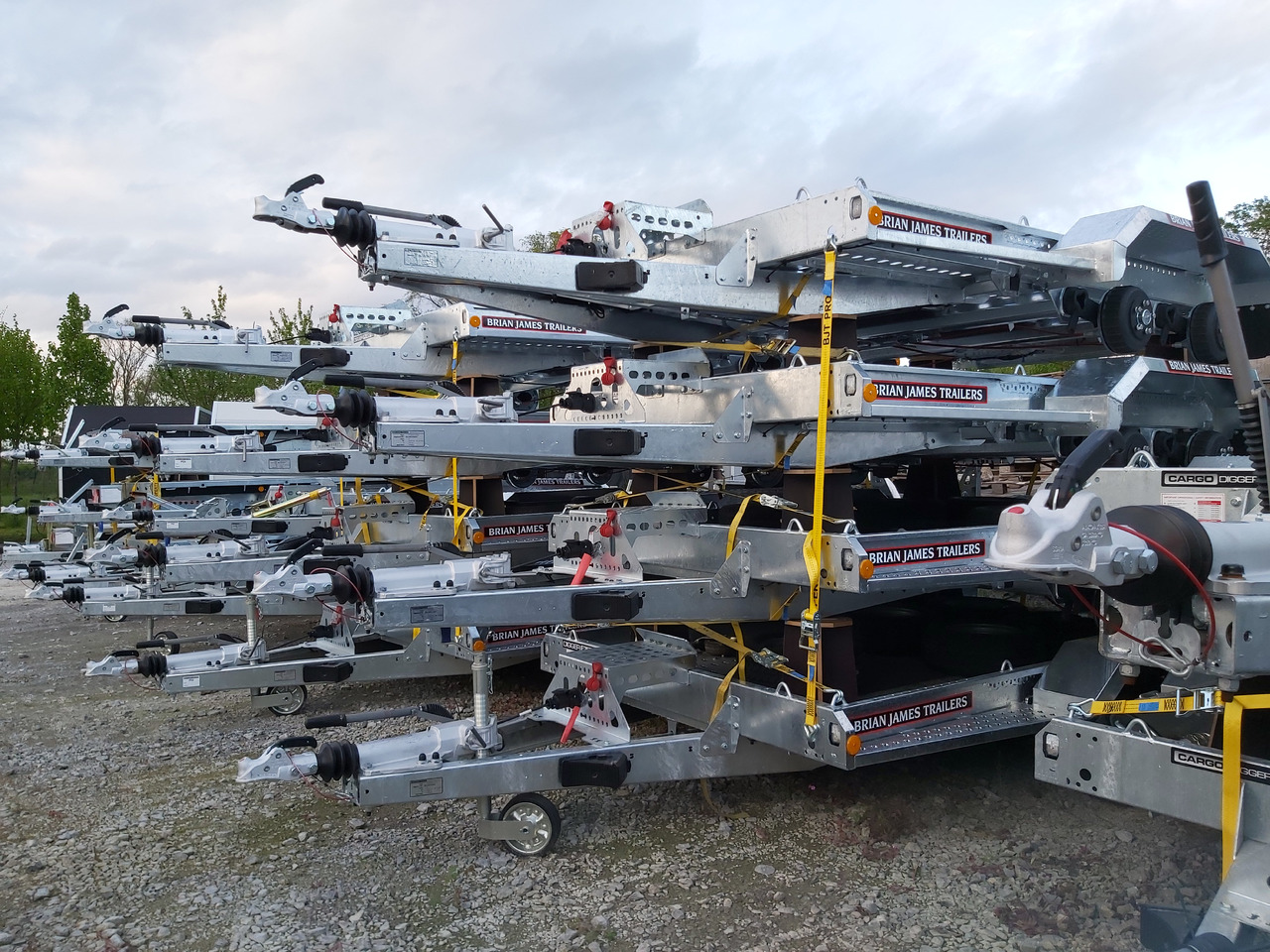 Brian James Digger Plant 543-3717-35-2 370x170cm 3500kg Rampen Reserverad 2736kg Nutzlast Aktion 24 - Причіп для перевезення спецтехніки: фото 4 Brian James Digger Plant 543-3717-35-2 370x170cm 3500kg Rampen Reserverad 2736kg Nutzlast Aktion 24 - Причіп для перевезення спецтехніки: фото 4