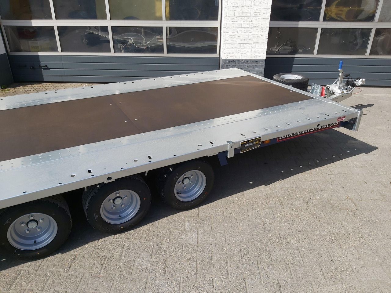 Brian James Trailer CarGO Connect 450x210cm Tridem 10" 3500kg Modell 22 - Бортовий причіп/ Платформа: фото 5 Brian James Trailer CarGO Connect 450x210cm Tridem 10" 3500kg Modell 22 - Бортовий причіп/ Платформа: фото 5
