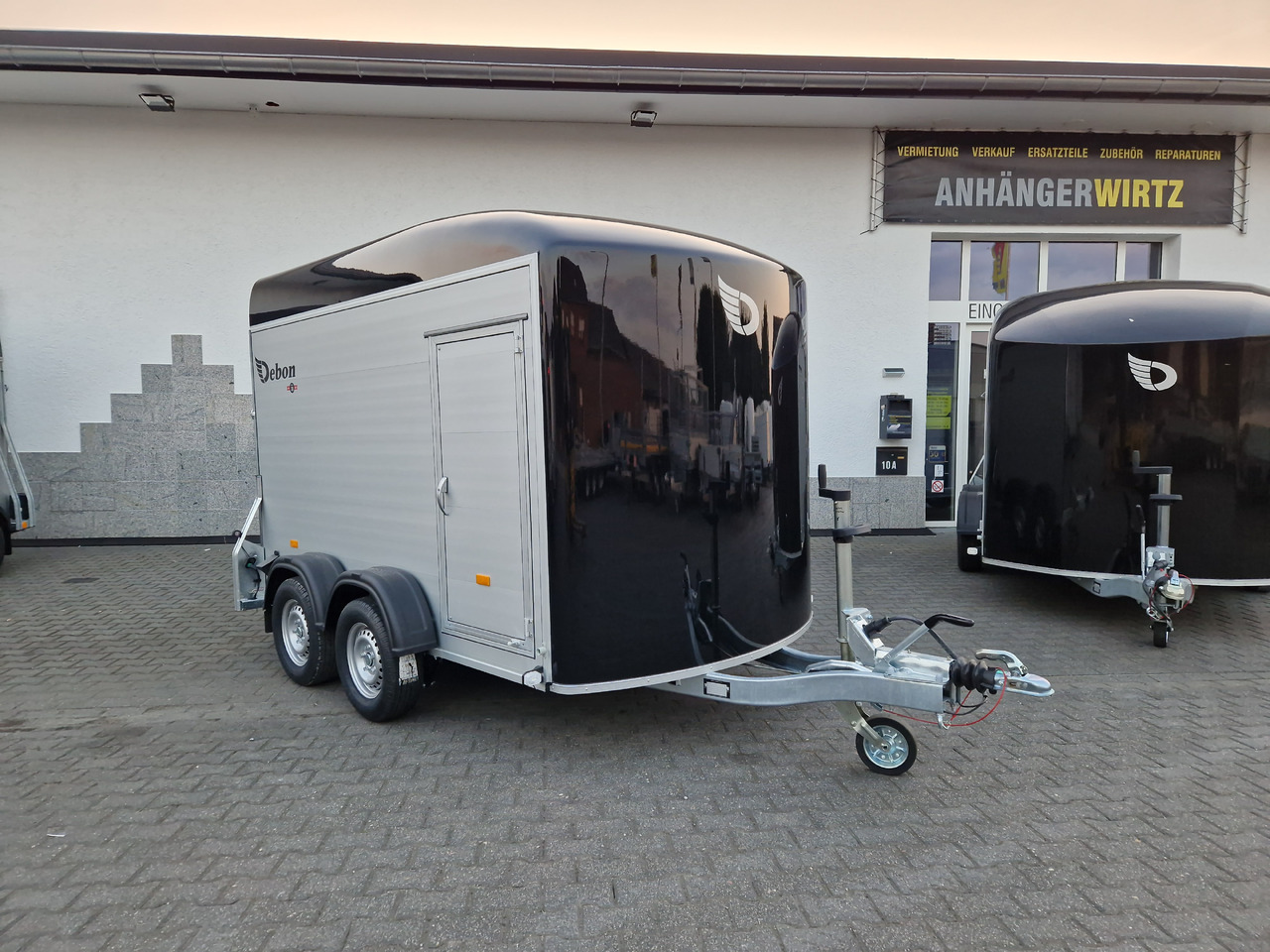 Cargo Roadster 500 312x167x199cm Alu Poly black Seitentür 100km/H Pullman 2000kg Sommer Aktion 2025 - Закритий кузов причіп: фото 4 Cargo Roadster 500 312x167x199cm Alu Poly black Seitentür 100km/H Pullman 2000kg Sommer Aktion 2025 - Закритий кузов причіп: фото 4