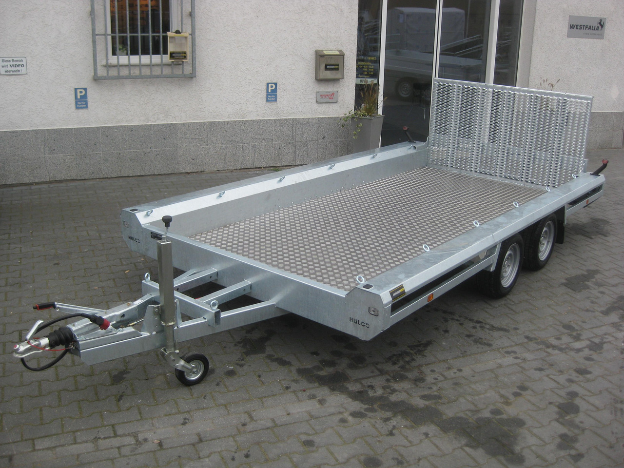 HULCO TERRAX Aluboden 394x180x27cm Heckrampe 150cm (XL) 3500kg - Причіп для перевезення спецтехніки: фото 3 HULCO TERRAX Aluboden 394x180x27cm Heckrampe 150cm (XL) 3500kg - Причіп для перевезення спецтехніки: фото 3