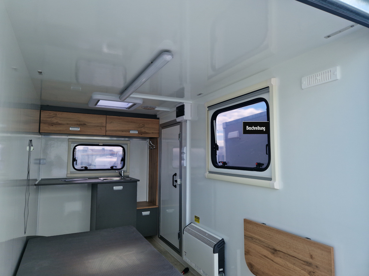 Koffer Camp TFS ST 320.01 320x150x180cm Premium Rampe Seitentür Fenster Bett 1300kg 100km/H - Причіп дача: фото 5 Koffer Camp TFS ST 320.01 320x150x180cm Premium Rampe Seitentür Fenster Bett 1300kg 100km/H - Причіп дача: фото 5