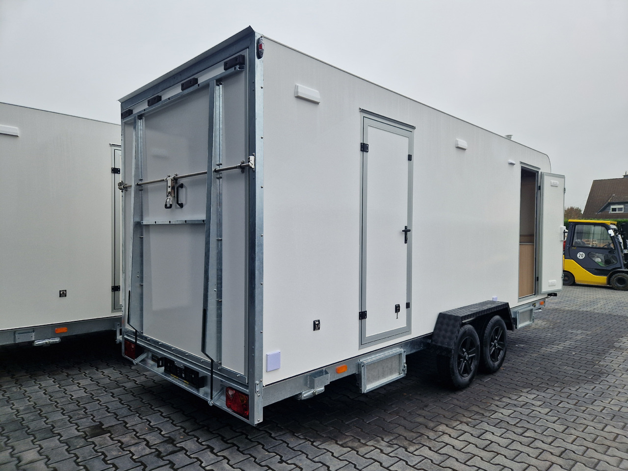 Koffer Sport Camp TFS 550.01 550x200x210cm Laderaum ST & Wohnabteil 2700kg - Причіп дача: фото 4 Koffer Sport Camp TFS 550.01 550x200x210cm Laderaum ST & Wohnabteil 2700kg - Причіп дача: фото 4