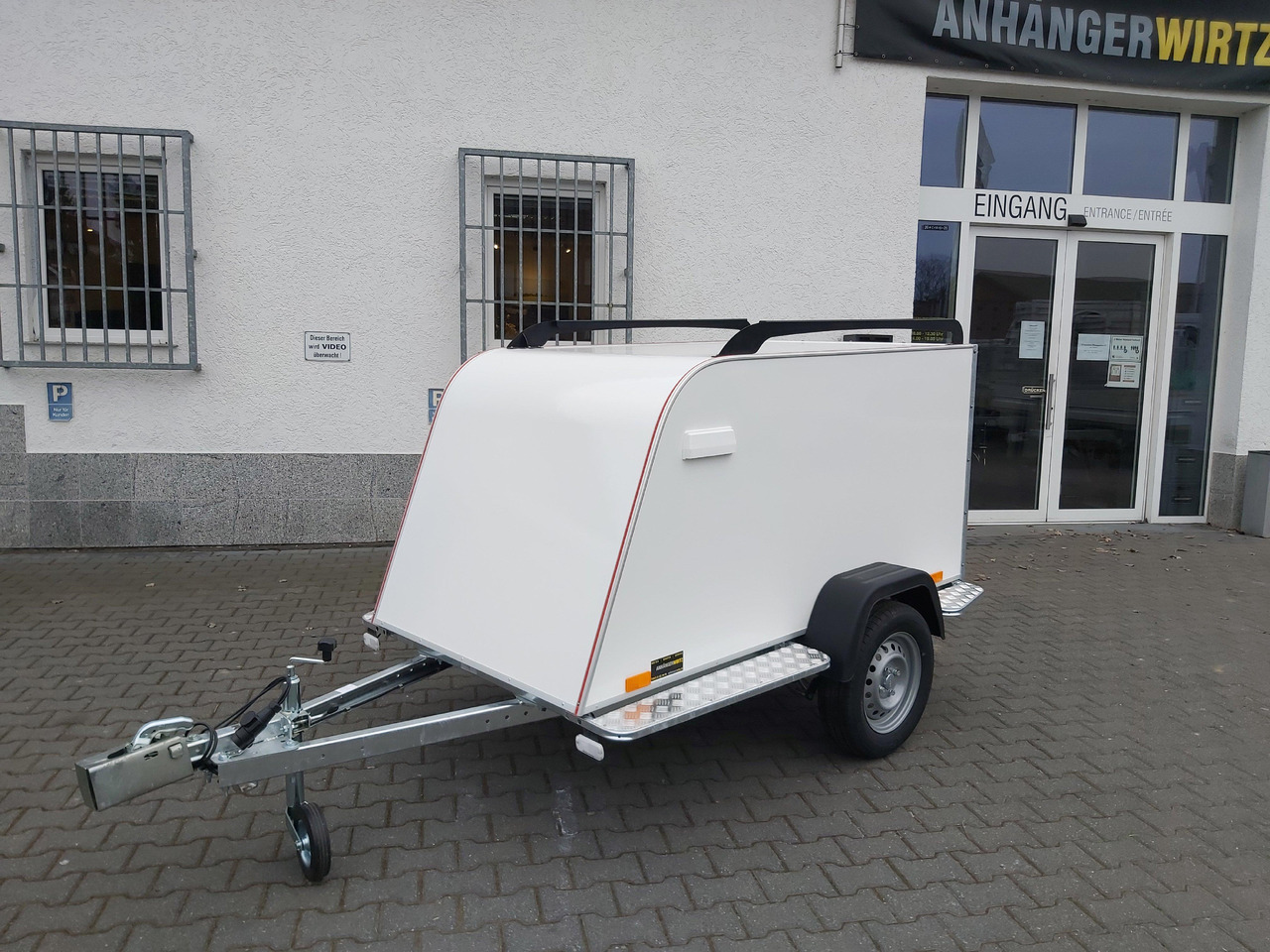 Kofferanhänger TF3 S Mini 205x110x90cm Reling Seitentür (XS) 100km/H 750kg Modell 2024 - Закритий кузов причіп: фото 3 Kofferanhänger TF3 S Mini 205x110x90cm Reling Seitentür (XS) 100km/H 750kg Modell 2024 - Закритий кузов причіп: фото 3