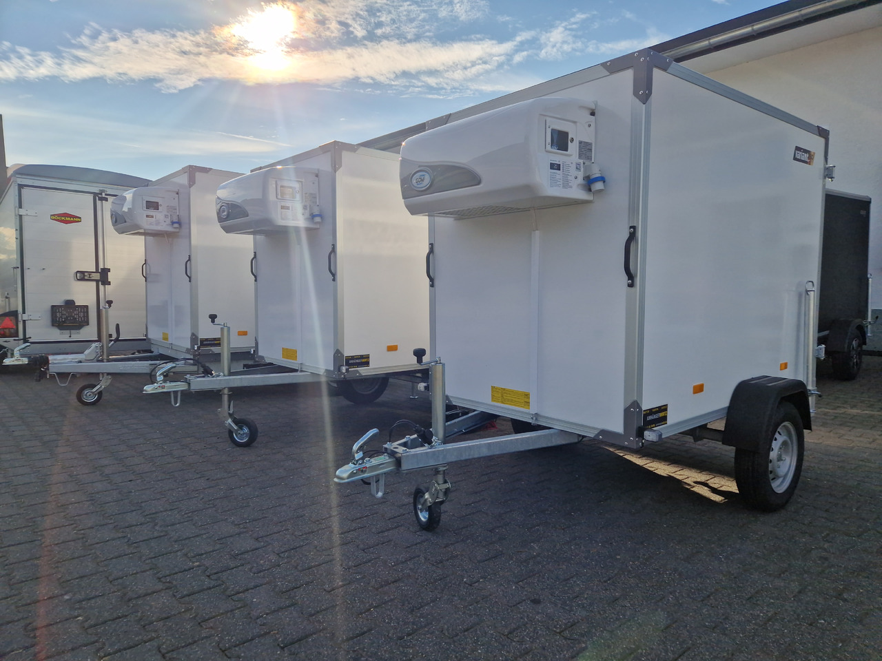 Kühlanhänger 752 DK2 Classic 199x124x150cm XPS Govi Kühlung 750kg ungebremst - Рефрижератор причіп: фото 3 Kühlanhänger 752 DK2 Classic 199x124x150cm XPS Govi Kühlung 750kg ungebremst - Рефрижератор причіп: фото 3