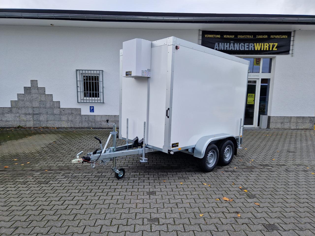 Kühlanhänger AZKF C 2730/155 294x154x200cm Cibin 230V Kühlanlage Pluskühler (M)2700kg März Akti - Рефрижератор причіп: фото 1 Kühlanhänger AZKF C 2730/155 294x154x200cm Cibin 230V Kühlanlage Pluskühler (M)2700kg März Akti - Рефрижератор причіп: фото 1