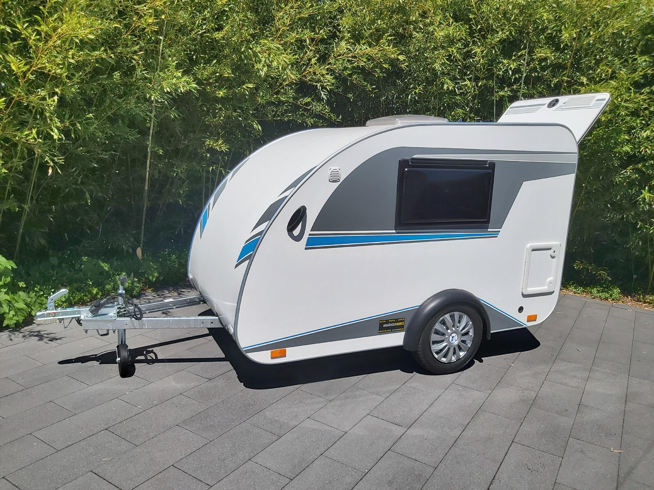 Mini Camper Mini Tommy TMC25 Basic V1 252x140x121cm Küche 100km/H 750kg ohne Bremse Winter Aktion - Причіп дача: фото 2 Mini Camper Mini Tommy TMC25 Basic V1 252x140x121cm Küche 100km/H 750kg ohne Bremse Winter Aktion - Причіп дача: фото 2