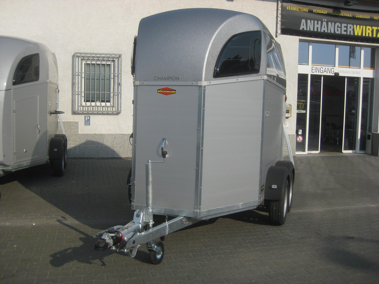 Pferdeanhänger Böckmann Champion C 2700kg CFF+ 100 km/H - Причіп коневоз: фото 1 Pferdeanhänger Böckmann Champion C 2700kg CFF+ 100 km/H - Причіп коневоз: фото 1