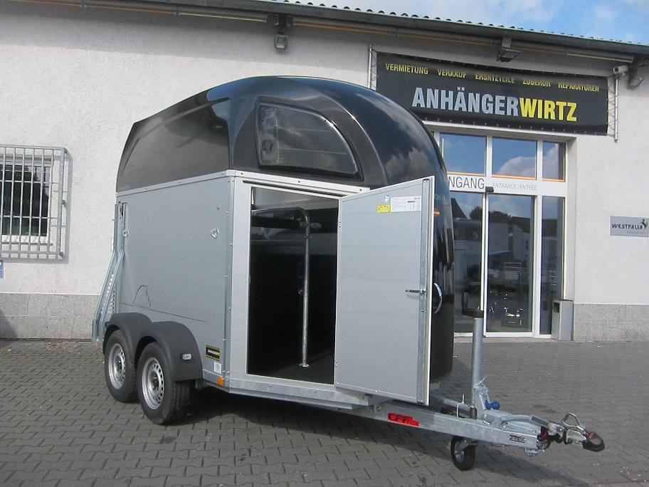 Pferdeanhänger Böckmann Champion R Sattelkammer blackline 2400kg CFF+ 100 km/H Modell 25 - Причіп коневоз: фото 3 Pferdeanhänger Böckmann Champion R Sattelkammer blackline 2400kg CFF+ 100 km/H Modell 25 - Причіп коневоз: фото 3