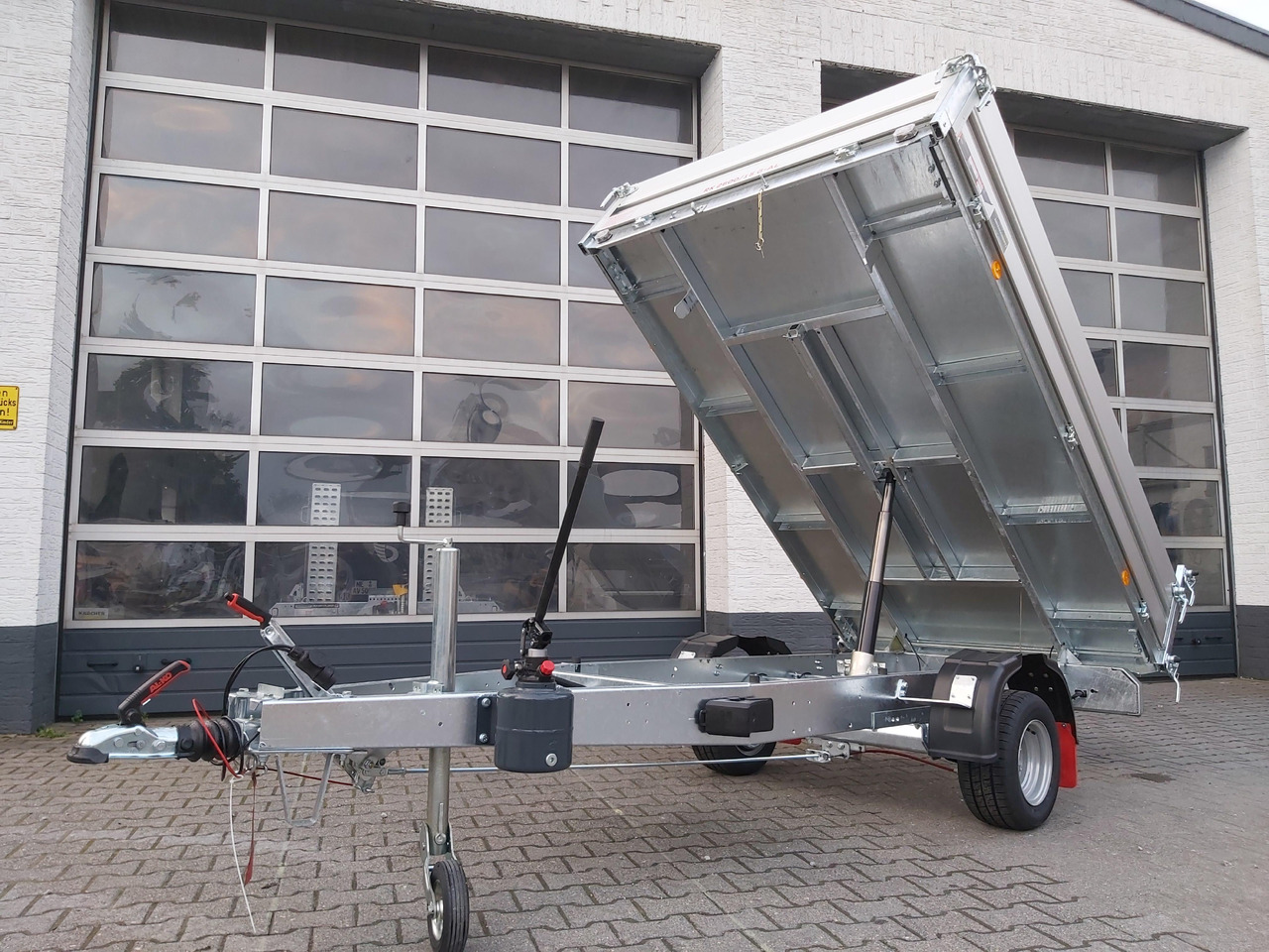 Pongratz Kipper RK 2600/15 G-AL 260x151x36cm Stahlboden Pendelklappe 10" 1500kg Aktion - Самоскид причіп: фото 2 Pongratz Kipper RK 2600/15 G-AL 260x151x36cm Stahlboden Pendelklappe 10" 1500kg Aktion - Самоскид причіп: фото 2