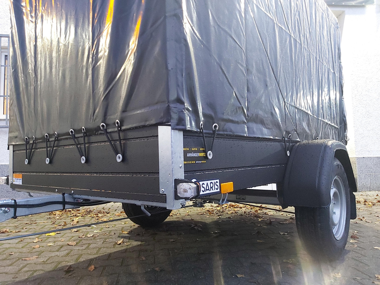 Saris Anhänger DV135 McAlu Pro MP 255x133x150cm Hochplane black (S)1350kg black deal Januar Aktio - Причеп для легкових автомобілів: фото 2 Saris Anhänger DV135 McAlu Pro MP 255x133x150cm Hochplane black (S)1350kg black deal Januar Aktio - Причеп для легкових автомобілів: фото 2