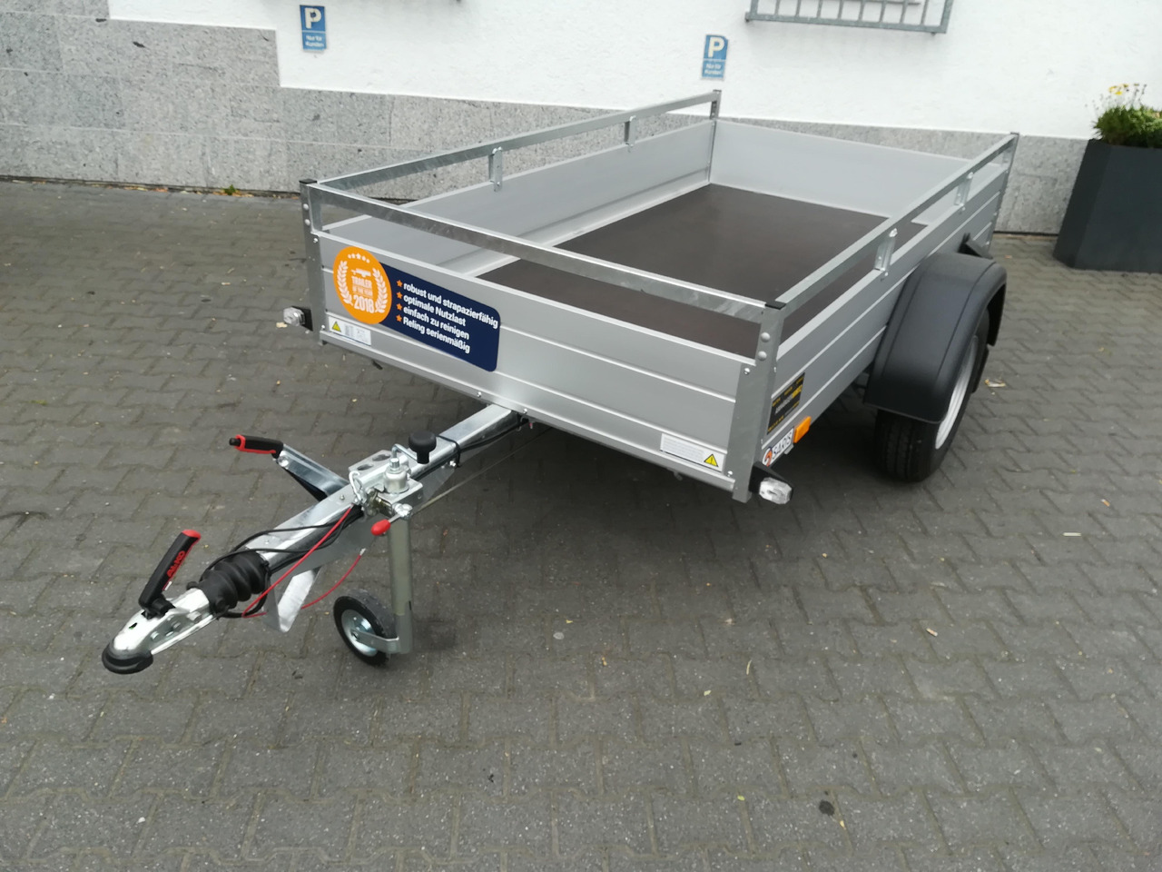 Saris Anhänger DV135 McAlu Pro MP 255x133x43cm (S) 1350kg Online Aktion Modell 2024 - Причеп для легкових автомобілів: фото 3 Saris Anhänger DV135 McAlu Pro MP 255x133x43cm (S) 1350kg Online Aktion Modell 2024 - Причеп для легкових автомобілів: фото 3