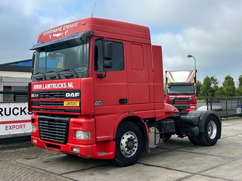 DAF XF 95.480 EURO 2 ZF MANUAL GEARBOX TOP CONDITION - Тягач: фото 1 DAF XF 95.480 EURO 2 ZF MANUAL GEARBOX TOP CONDITION - Тягач: фото 1