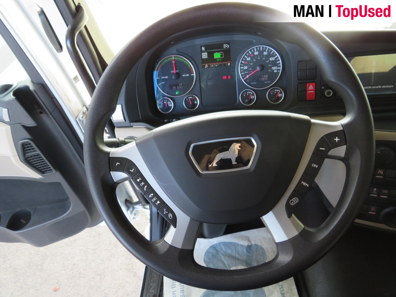 MAN eTGM 26.360 E 6X2-4 LL Kühlkoffer Klima Luftfeder - Рефрижератор вантажівка, Електровантажівкa: фото 4 MAN eTGM 26.360 E 6X2-4 LL Kühlkoffer Klima Luftfeder - Рефрижератор вантажівка, Електровантажівкa: фото 4