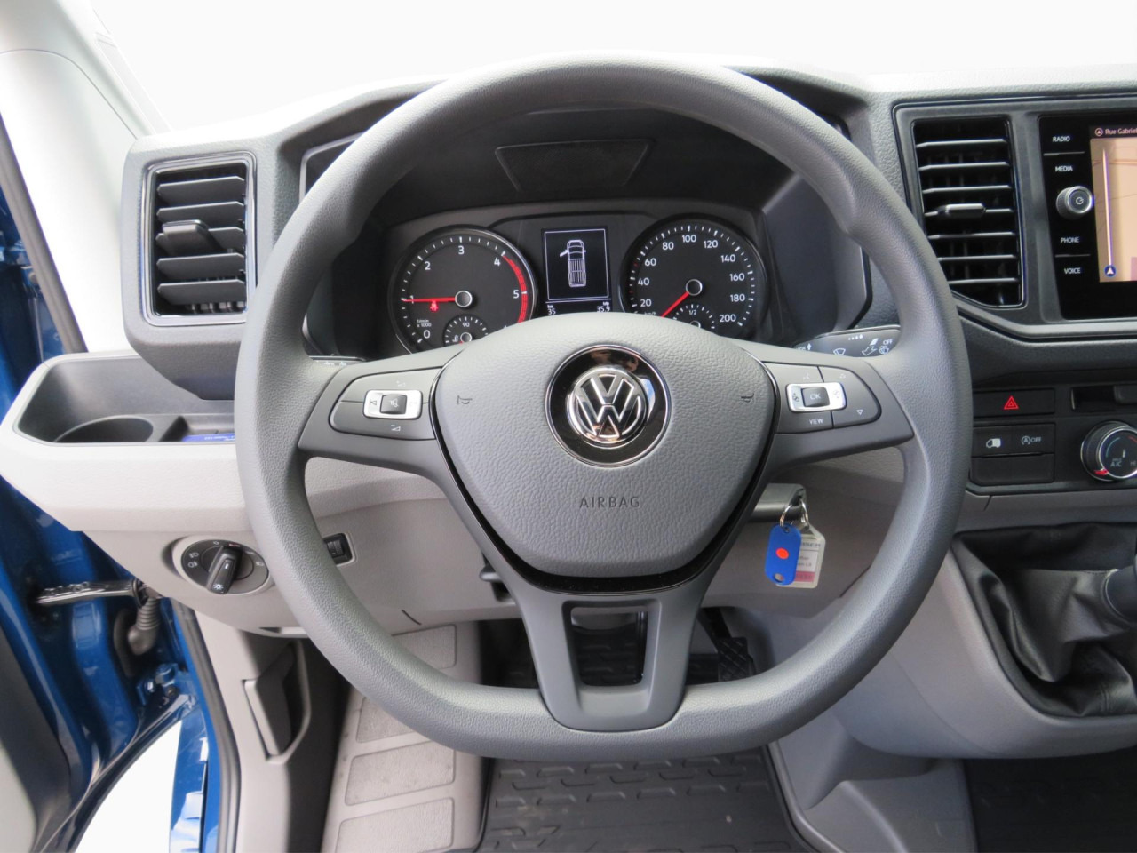 VOLKSWAGEN Crafter 35 L3H3 Kasten Klima Navi ZV - Суцільнометалевий фургон: фото 2 VOLKSWAGEN Crafter 35 L3H3 Kasten Klima Navi ZV - Суцільнометалевий фургон: фото 2