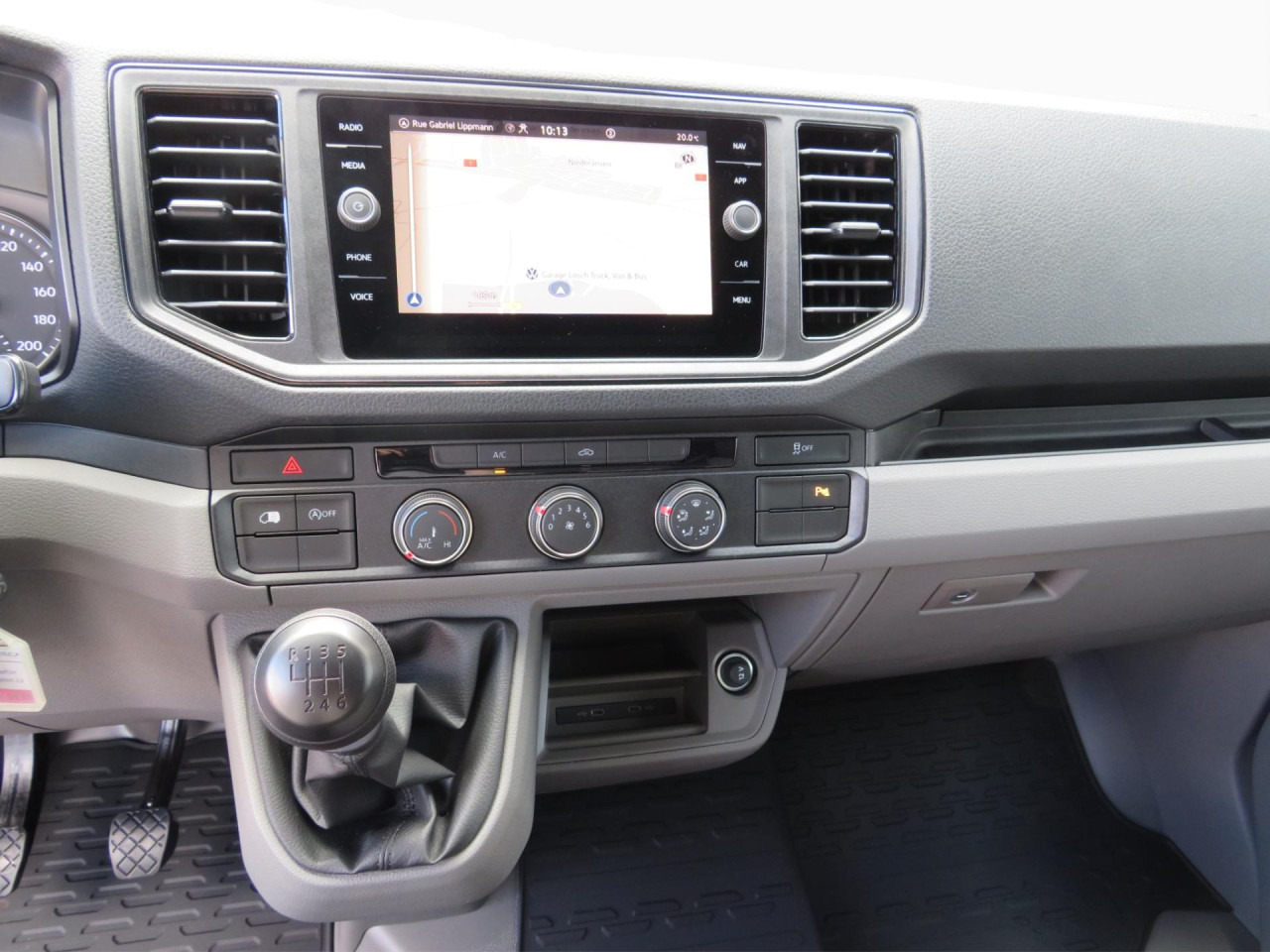 VOLKSWAGEN Crafter 35 L3H3 Kasten Klima Navi ZV - Суцільнометалевий фургон: фото 4 VOLKSWAGEN Crafter 35 L3H3 Kasten Klima Navi ZV - Суцільнометалевий фургон: фото 4