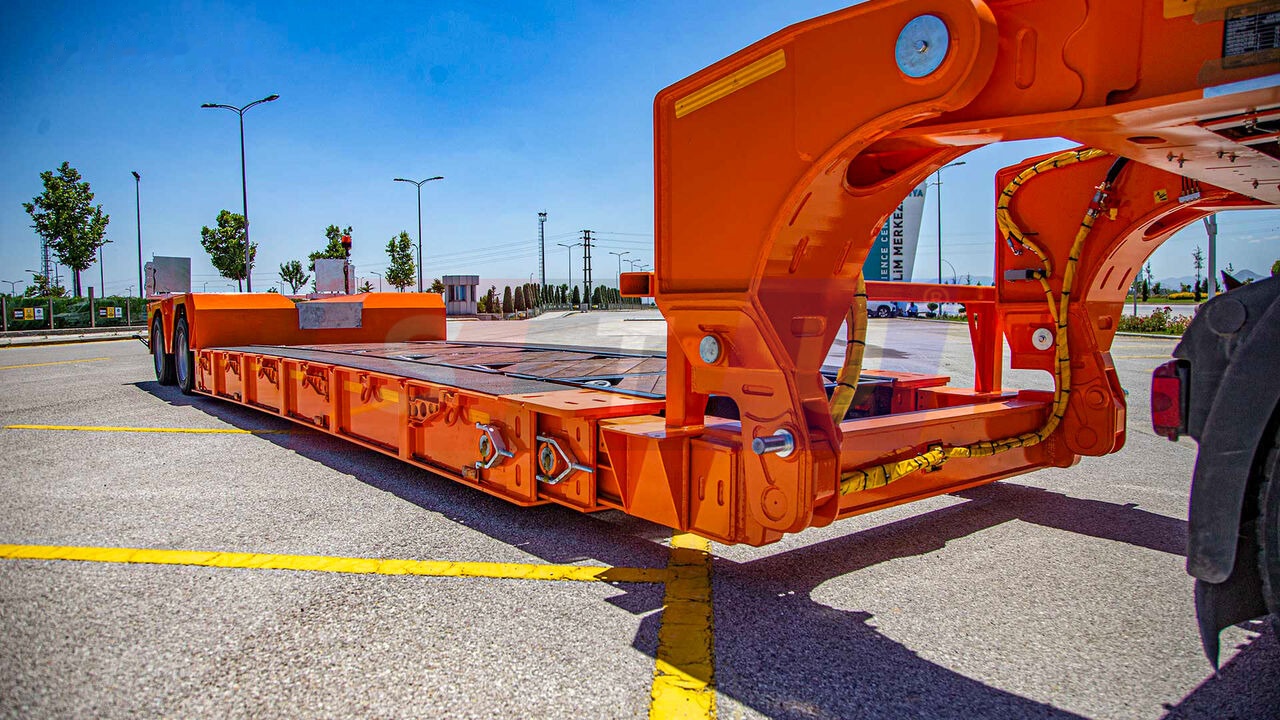 STU 2 Axle Extendable Low Loader - Низькорамна платформа напівпричіп: фото 3 STU 2 Axle Extendable Low Loader - Низькорамна платформа напівпричіп: фото 3