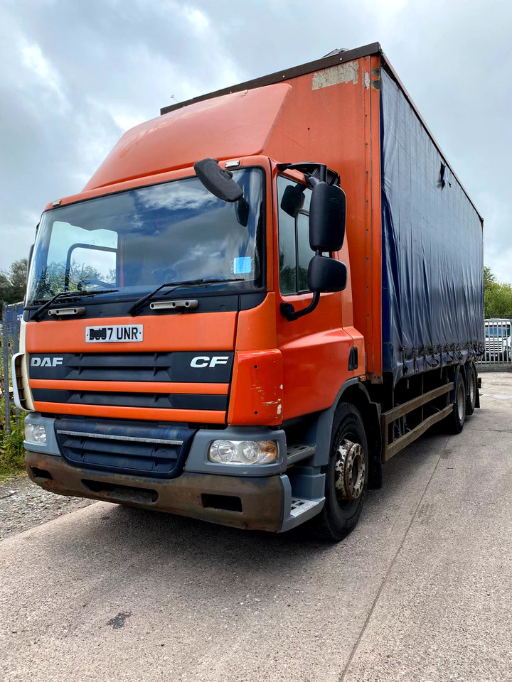 DAF 75CF 310 6X2 - Тентована вантажівка: фото 2 DAF 75CF 310 6X2 - Тентована вантажівка: фото 2