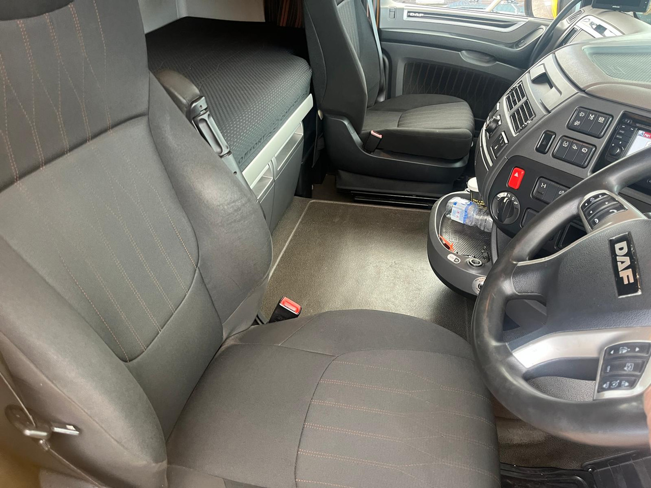 Тягач DAF XF 530: фото 8 Тягач DAF XF 530: фото 8