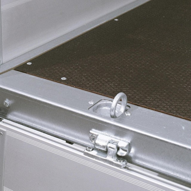 Brenderup 5325ATB2500 Alu Hochlader, 2,5 to. 3250 x 1800 x 330 mm - Причеп для легкових автомобілів: фото 3 Brenderup 5325ATB2500 Alu Hochlader, 2,5 to. 3250 x 1800 x 330 mm - Причеп для легкових автомобілів: фото 3