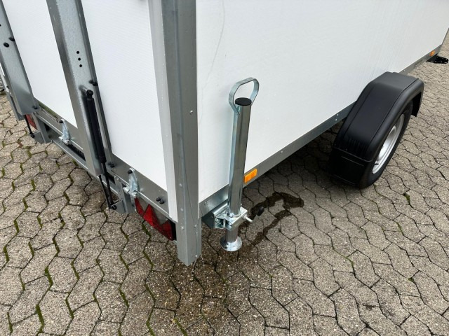 Brenderup Cargo Dynamic CD300BR1300 Rampe Kofferanhänger 1,3 to. 300x155x185cm - Закритий кузов причіп: фото 4 Brenderup Cargo Dynamic CD300BR1300 Rampe Kofferanhänger 1,3 to. 300x155x185cm - Закритий кузов причіп: фото 4