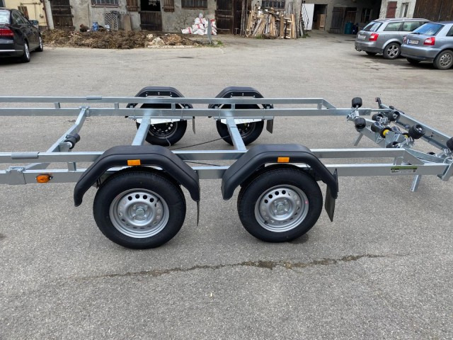 Brenderup Premium Bootsanhänger 242000TB SR mit Superrollen, 2,0 to. 7,2m/ 24 Fuß - Причіп для човна: фото 5 Brenderup Premium Bootsanhänger 242000TB SR mit Superrollen, 2,0 to. 7,2m/ 24 Fuß - Причіп для човна: фото 5