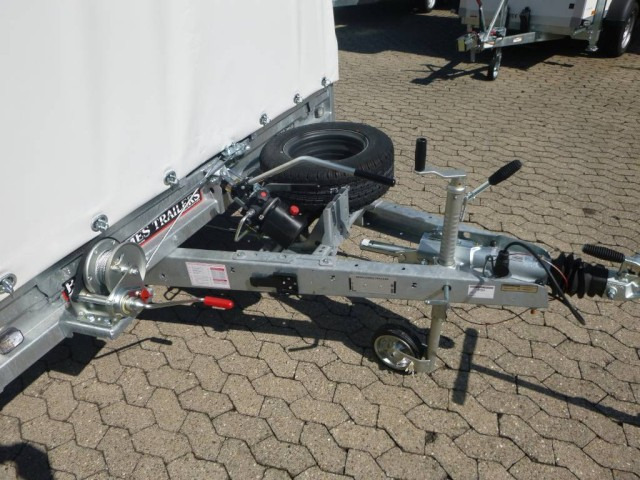 Brian James Cargo Connect Universalanhänger mit Hochplane 476-5522-35-3-10, 5500 x 2290 x 300 mm, 3,5 to., 10 Zoll - Причеп для легкових автомобілів: фото 2 Brian James Cargo Connect Universalanhänger mit Hochplane 476-5522-35-3-10, 5500 x 2290 x 300 mm, 3,5 to., 10 Zoll - Причеп для легкових автомобілів: фото 2