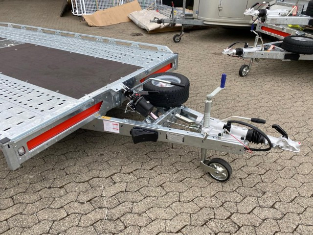 Brian James T Transporter, 231-5521-35-3-10, 5500 x 2100 mm, 3,5 to. kippbar mit Auffahrrampe - Автовоз причіп: фото 2 Brian James T Transporter, 231-5521-35-3-10, 5500 x 2100 mm, 3,5 to. kippbar mit Auffahrrampe - Автовоз причіп: фото 2