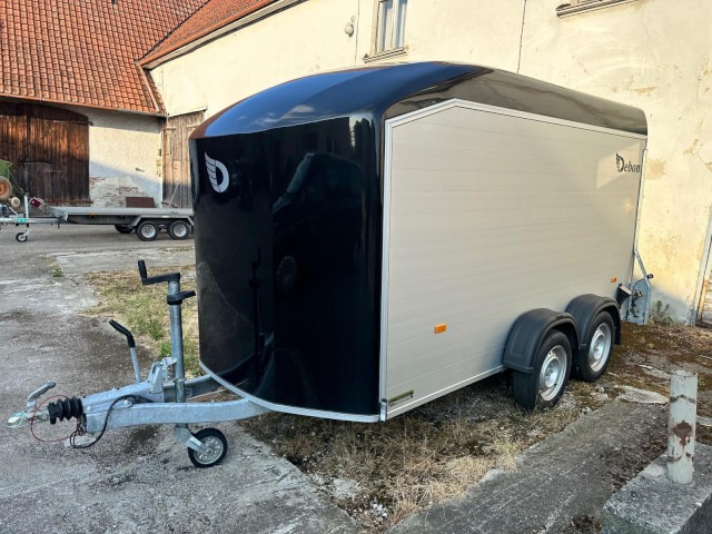 Cheval Liberte Debon Roadster 700 Alu + Türe 2600 kg, 100 km/h, 375x180x202cm - Закритий кузов причіп: фото 1 Cheval Liberte Debon Roadster 700 Alu + Türe 2600 kg, 100 km/h, 375x180x202cm - Закритий кузов причіп: фото 1