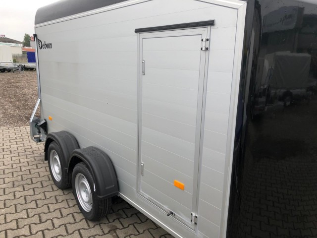 Cheval Liberte Debon Roadster 700 Alu + Türe 2600 kg, 100 km/h, 375x180x202cm - Закритий кузов причіп: фото 4 Cheval Liberte Debon Roadster 700 Alu + Türe 2600 kg, 100 km/h, 375x180x202cm - Закритий кузов причіп: фото 4