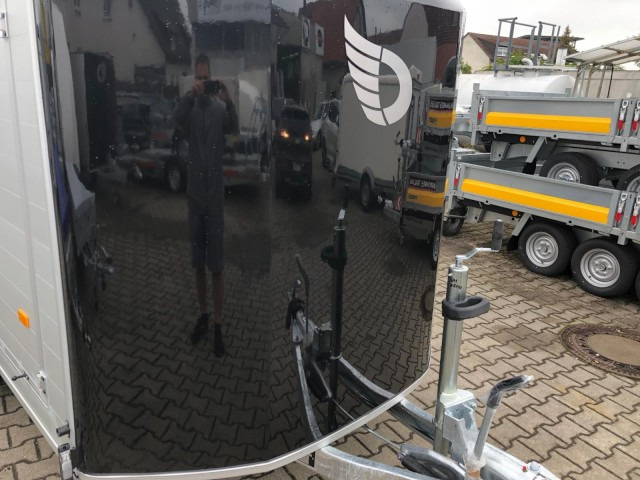 Cheval Liberte Debon Roadster 700 Alu + Türe 2600 kg, 100 km/h, 375x180x202cm - Закритий кузов причіп: фото 3 Cheval Liberte Debon Roadster 700 Alu + Türe 2600 kg, 100 km/h, 375x180x202cm - Закритий кузов причіп: фото 3