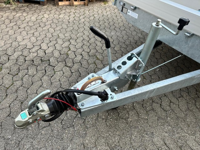 Hapert Azure H-2 Hochlader 6050 x 2200 x 300 mm, ZG 3,5 to. parabel - Причеп для легкових автомобілів: фото 2 Hapert Azure H-2 Hochlader 6050 x 2200 x 300 mm, ZG 3,5 to. parabel - Причеп для легкових автомобілів: фото 2