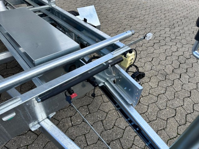 Humbaur 3-Seitenkipper HTK 2700.27 E-Pumpe Alu, 2670 x 1500 x 350 mm, 2,7 to. - Самоскид причіп: фото 3 Humbaur 3-Seitenkipper HTK 2700.27 E-Pumpe Alu, 2670 x 1500 x 350 mm, 2,7 to. - Самоскид причіп: фото 3