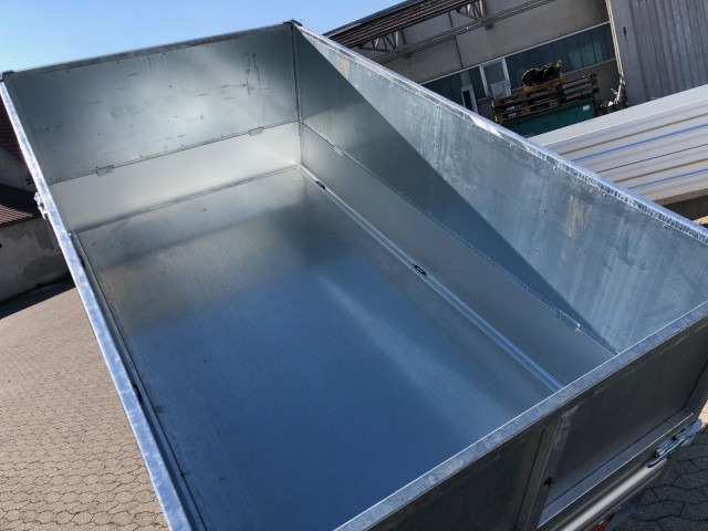 Humbaur HUK 152715 Heckkipper Blechaufsatz 1,5 t. 2680 x 1500 x 300mm - Самоскид причіп: фото 2 Humbaur HUK 152715 Heckkipper Blechaufsatz 1,5 t. 2680 x 1500 x 300mm - Самоскид причіп: фото 2