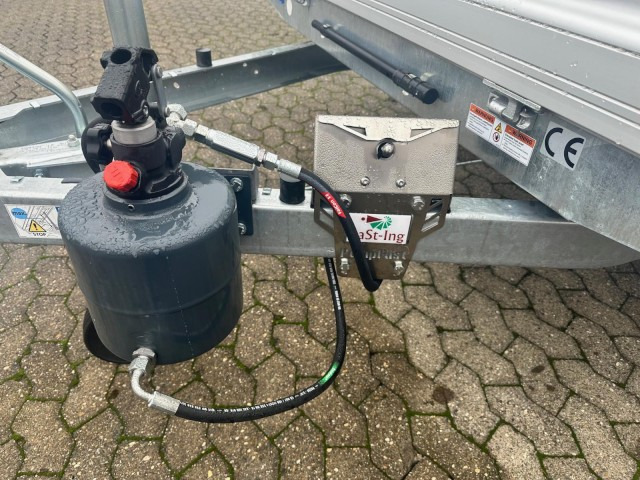 Humbaur HUK 273117 Heckkipper 2,7 t. AkkuFlex 3140 x 1750 x 300 mm - Самоскид причіп: фото 2 Humbaur HUK 273117 Heckkipper 2,7 t. AkkuFlex 3140 x 1750 x 300 mm - Самоскид причіп: фото 2