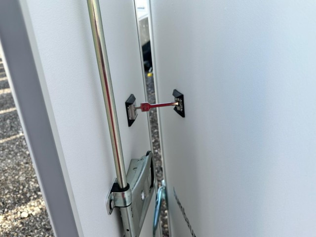 Новий Закритий кузов причіп Humbaur Koffer HK 133015-18P FlexZurr 1,3 to. 3040x1510x1800mm: фото 12 Новий Закритий кузов причіп Humbaur Koffer HK 133015-18P FlexZurr 1,3 to. 3040x1510x1800mm: фото 12