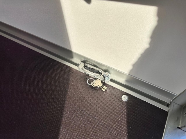 Новий Закритий кузов причіп Humbaur Koffer HK 133015-18P FlexZurr 1,3 to. 3040x1510x1800mm: фото 10 Новий Закритий кузов причіп Humbaur Koffer HK 133015-18P FlexZurr 1,3 to. 3040x1510x1800mm: фото 10