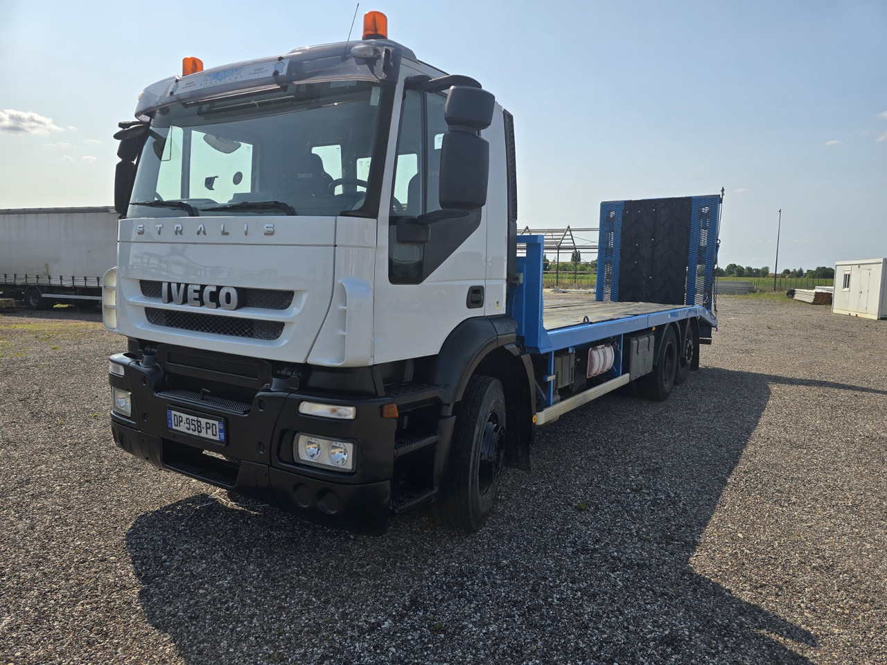 IVECO 260S33 - Автовоз вантажівка: фото 1 IVECO 260S33 - Автовоз вантажівка: фото 1